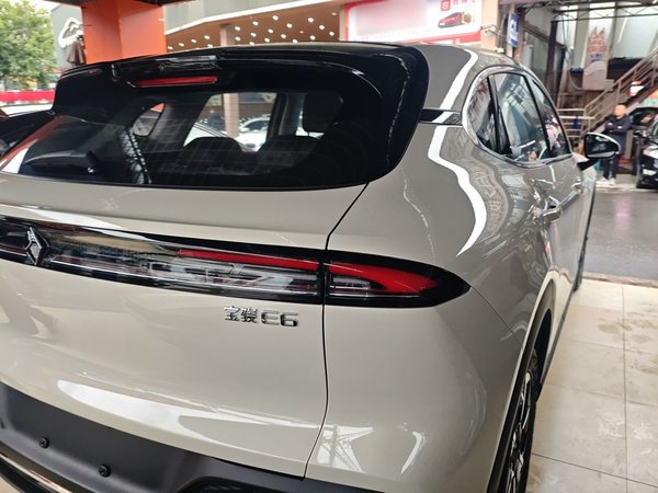 Baojun E6 2026, 800 км, за 13716 USD - фото 8