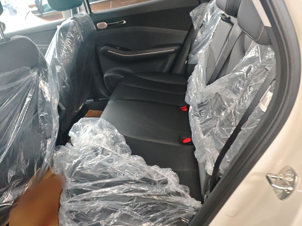 Baojun E6 2026, 800 км, за 13716 USD - фото 19