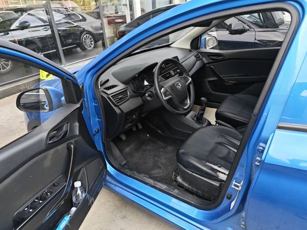 Baojun 310 2016, 31600 км, за 4013 USD - фото 19