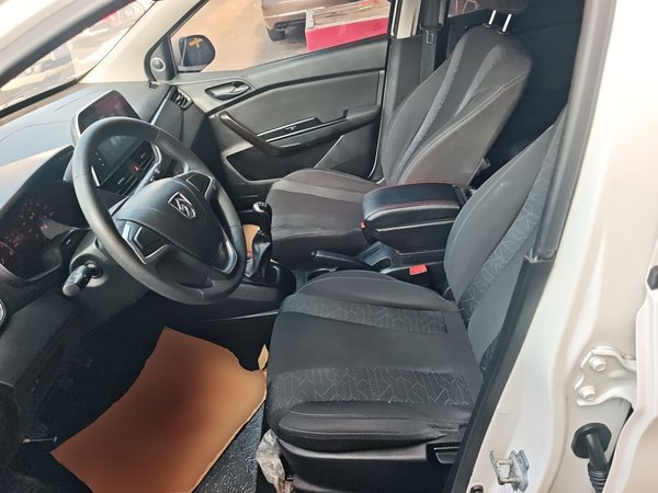 Baojun 310 2016, 44000 км, за 4504 USD - фото 18