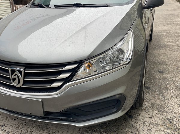 Baojun 310W 2017 1.2L Manual Value Edition China V, 2017 года