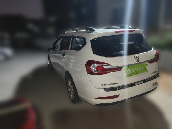 Baojun 310W 2017, 72500 км, за 3043 USD