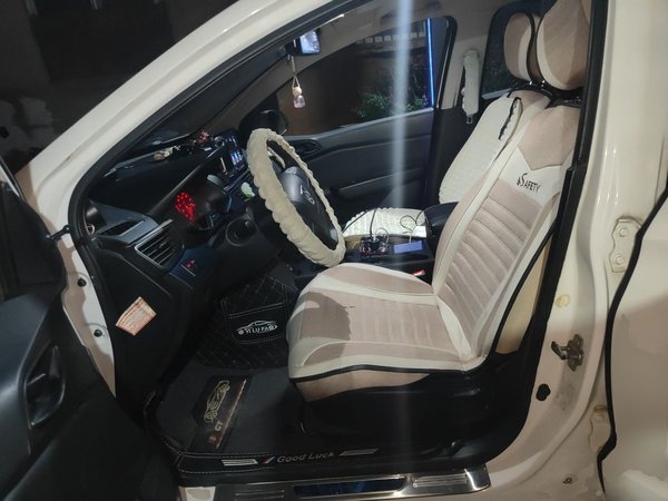 Baojun 310W 2017, 72500 км, за 3043 USD - фото 18