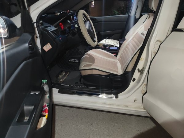 Baojun 310W 2017, 72500 км, за 3043 USD - фото 17