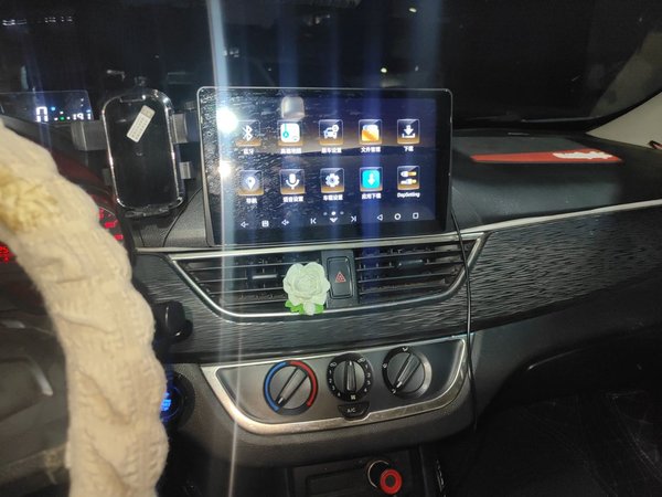 Baojun 310W 2017, 72500 км, за 3043 USD - фото 10