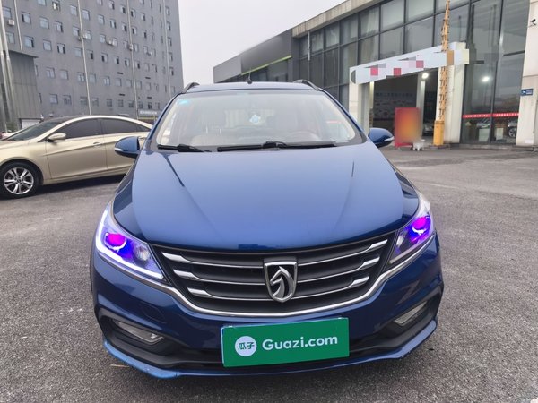 Baojun 310W 2017 1.5L Manual Fashion Model China V, 2017 года