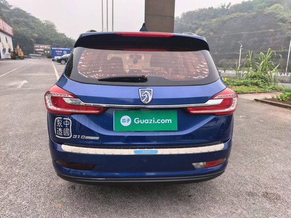 Baojun 310W 2017, 128100 км, за 3968 USD