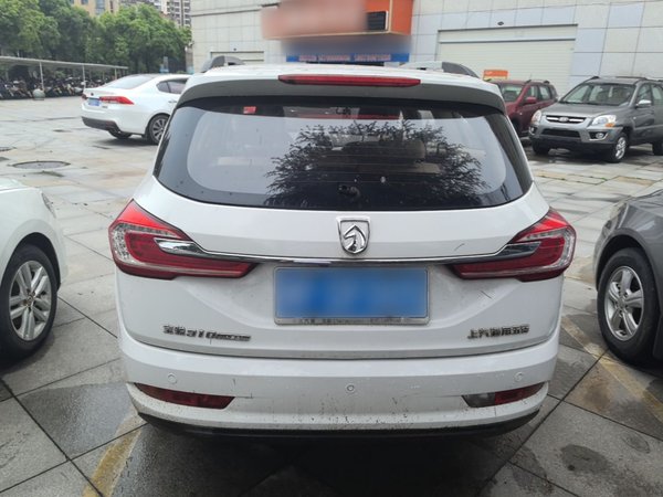 Baojun 310W 2017, 132300 км, за 4366 USD