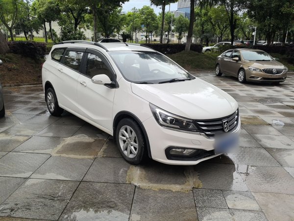 Baojun 310W 2017, 132300 км, за 4366 USD