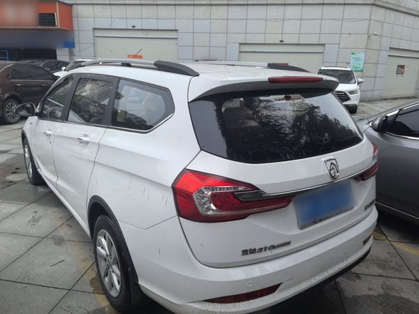 Baojun 310W 2017, 132300 км, за 4366 USD