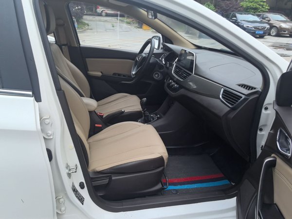 Baojun 310W 2017, 132300 км, за 4366 USD - фото 23