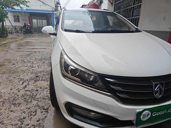 Baojun 310W 2017, 37000 км, за 3181 USD - фото 7