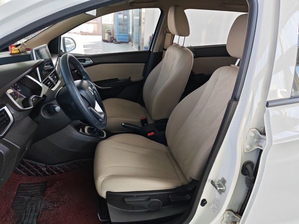 Baojun 310W 2017, 37200 км, за 5364 USD - фото 18