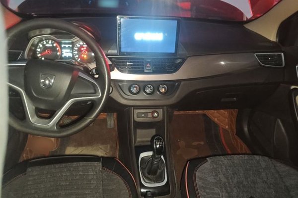 Baojun 310W 2017, 86400 км, за 4757 USD - фото 12
