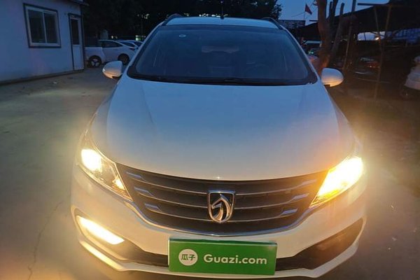 Baojun 310W 2017, 86400 км, за 4757 USD