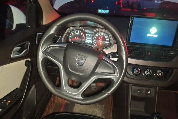 Baojun 310W 2017, 86400 км, за 4757 USD - фото 13