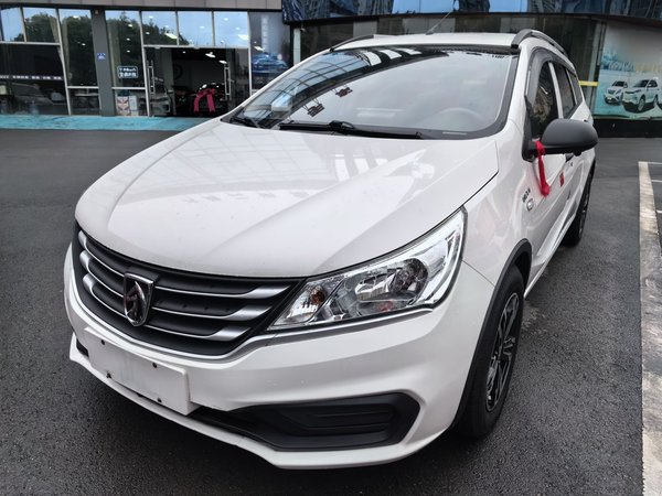 Baojun 310W 2018 1.5L Automatic Fashion Edition China VI