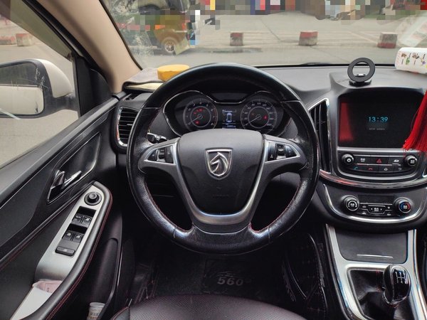 Baojun 560 2015, 62800 км, за 2919 USD - фото 11