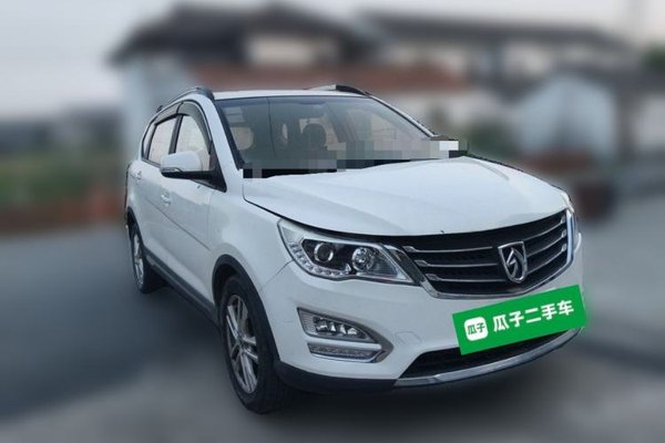 Baojun 560 2016, 106500 км, за 2747 USD