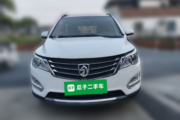 Baojun 560 2016, 106500 км, за 2747 USD