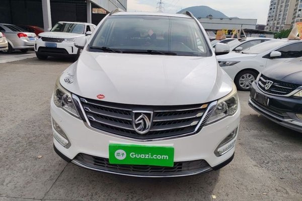 Baojun 560 2016, 62400 км, за 4488 USD