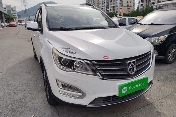 Baojun 560 2016, 62400 км, за 4488 USD