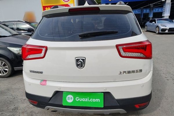 Baojun 560 2016, 62400 км, за 4488 USD