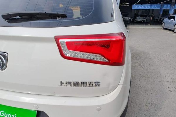 Baojun 560 2016, 62400 км, за 4488 USD - фото 7