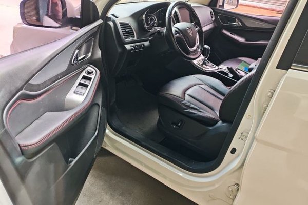 Baojun 560 2016, 72700 км, за 4331 USD - фото 13