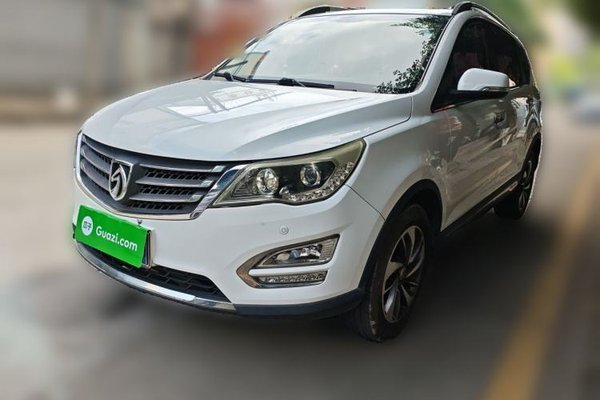Baojun 560 · 2016 год