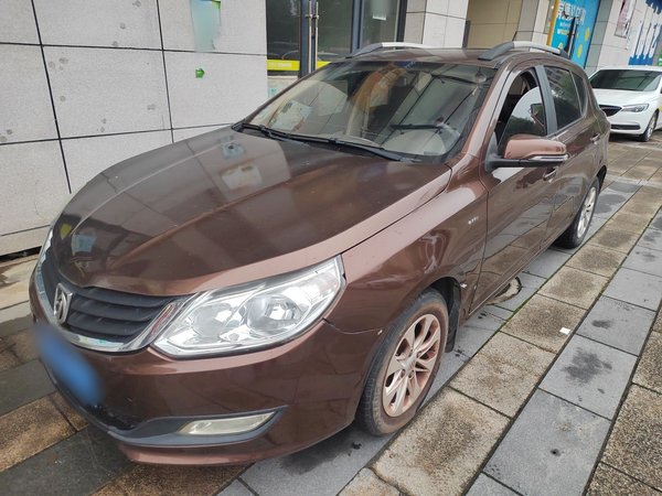 Baojun 610 2014 1.5L manual Comfort trim level