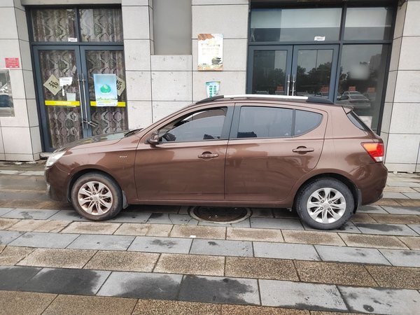 Baojun 610 2014, 93699 км, за 3368 USD