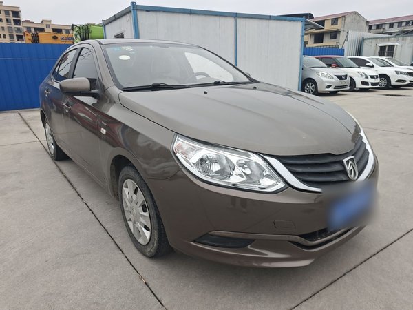 Baojun 630 2013 1.5L Manual Standard Model, 2013 года