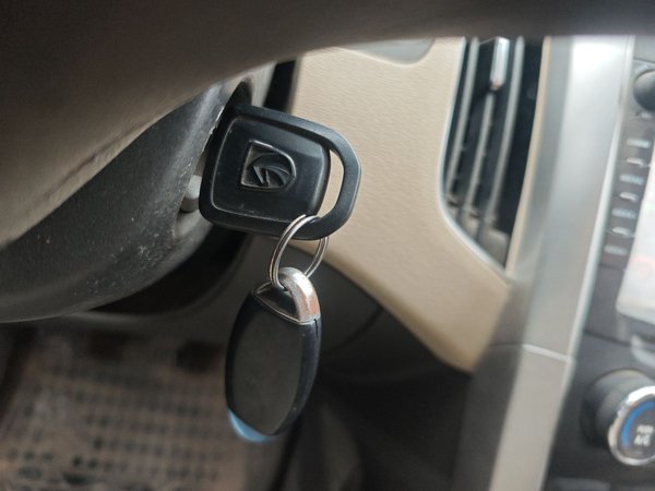 Baojun 630 2013, 125399 км, за 3770 USD - фото 12