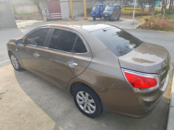 Baojun 630 2013, 91199 км, за 3239 USD