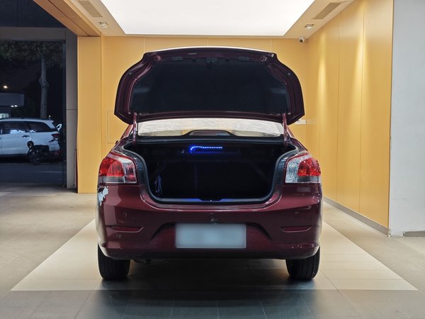 Baojun 630 2014, 84700 км, за 4452 USD - фото 7