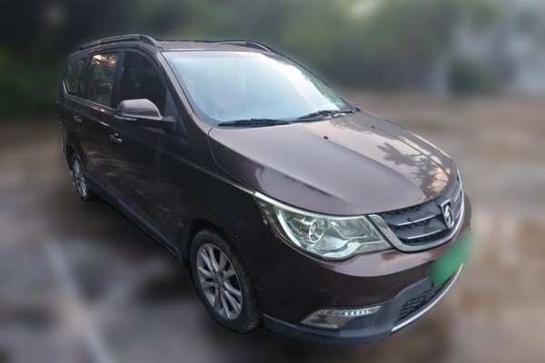 Baojun 730 2014, 55800 км, за 2865 USD