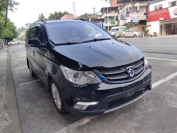 Baojun 730 2014, 182500 км, за 3706 USD