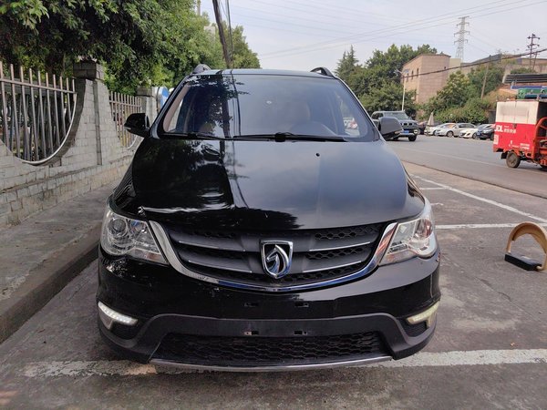Оценка
B
Used Baojun 730 2014 1.5L Manual Luxury Navigation ESP Version 7 Seats, 2014 года