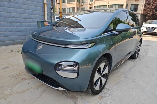 Baojun Cloud · 2023 год
