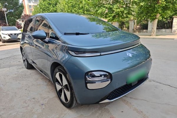 Baojun Cloud 2023, 27799 км, за 10872 USD
