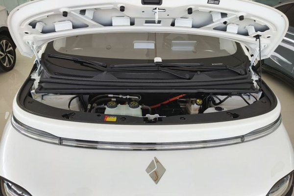 Baojun Cloud 2023, 29600 км, за 11259 USD - фото 30
