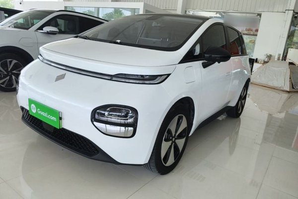 Baojun Cloud · 2023 год