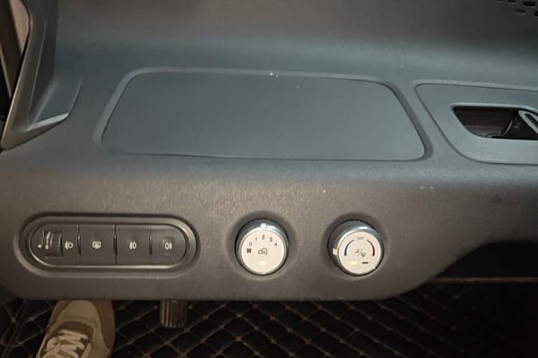 Baojun E100 2019, за 4598 USD - фото 16
