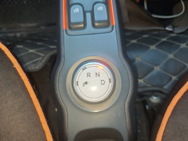 Baojun E100 2019, 101900 км, за 3846 USD - фото 11