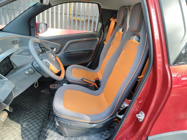Baojun E100 2019, 51000 км, за 4245 USD - фото 20