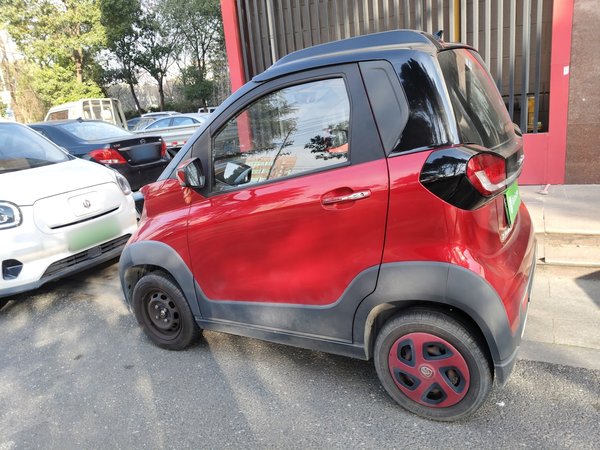 Baojun E100 2019, 51000 км, за 4245 USD
