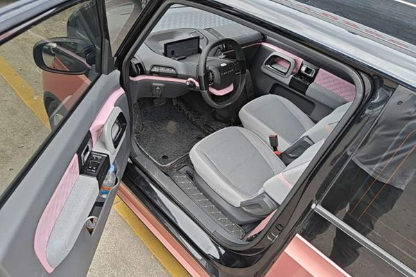 Baojun E300 2020, 33600 км, за 7187 USD - фото 18