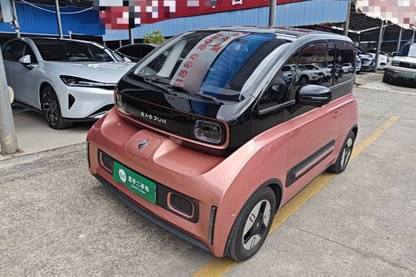 Baojun E300 · 2020 год
