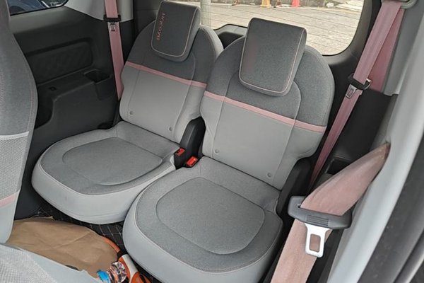 Baojun E300 2020, 33600 км, за 7187 USD - фото 20